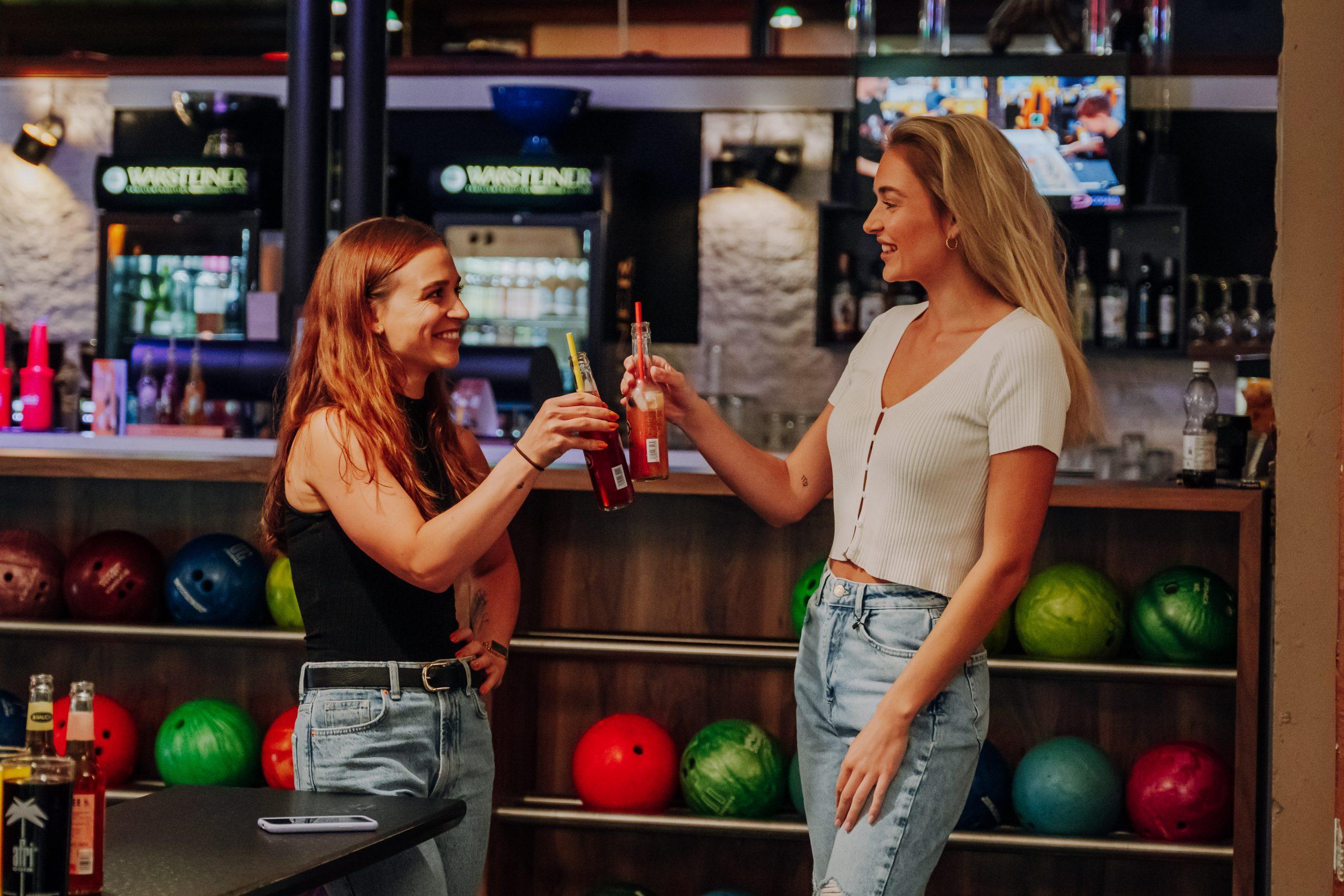 Cosmo Sports Bowling Düsseldorf - Kindergeburtstag Location