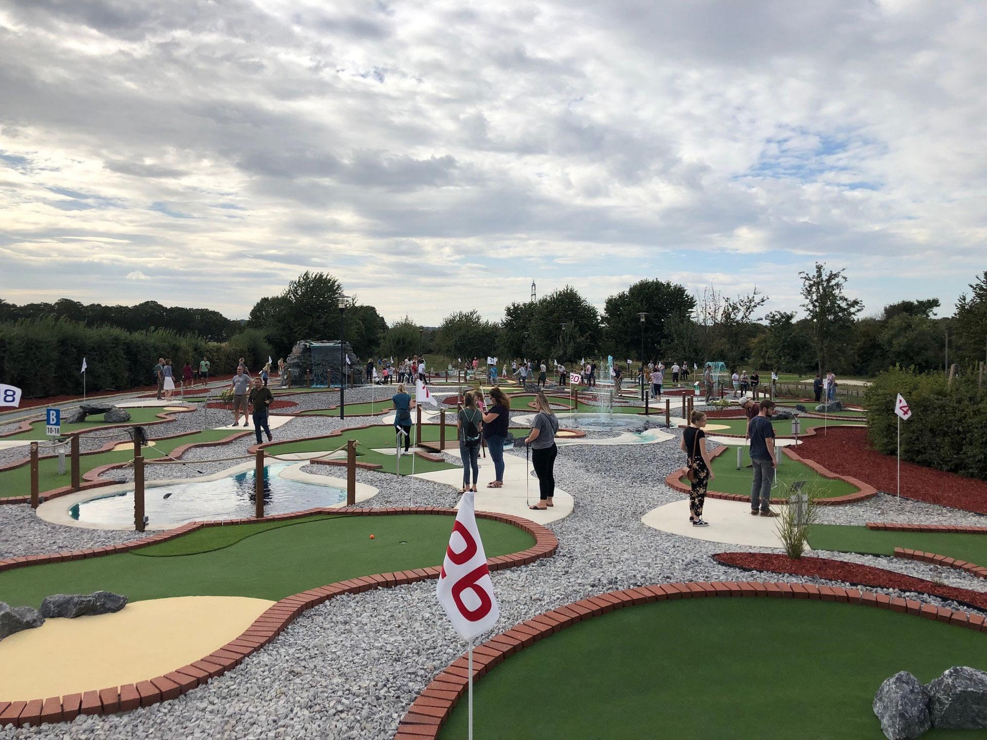 Minigolf Arena Köln - Kindergeburtstag Location