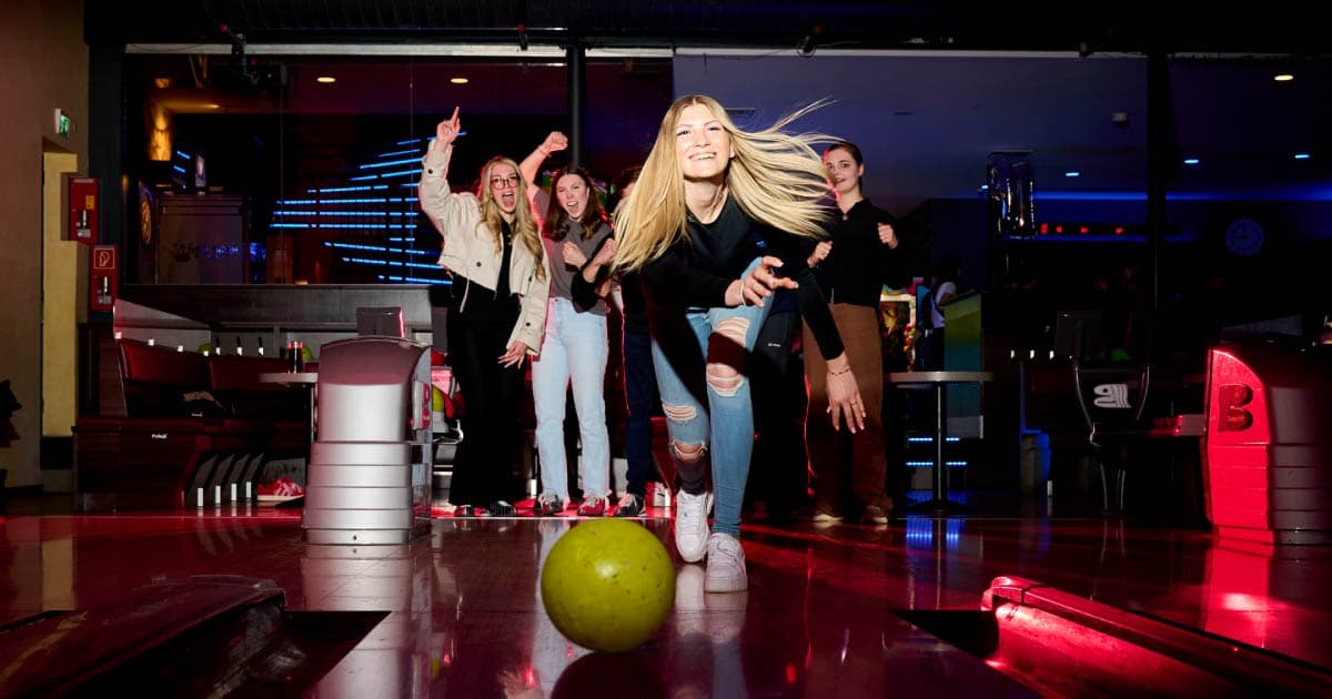 MAGIC-BOWL Bowling Oberursel - Kindergeburtstag Location
